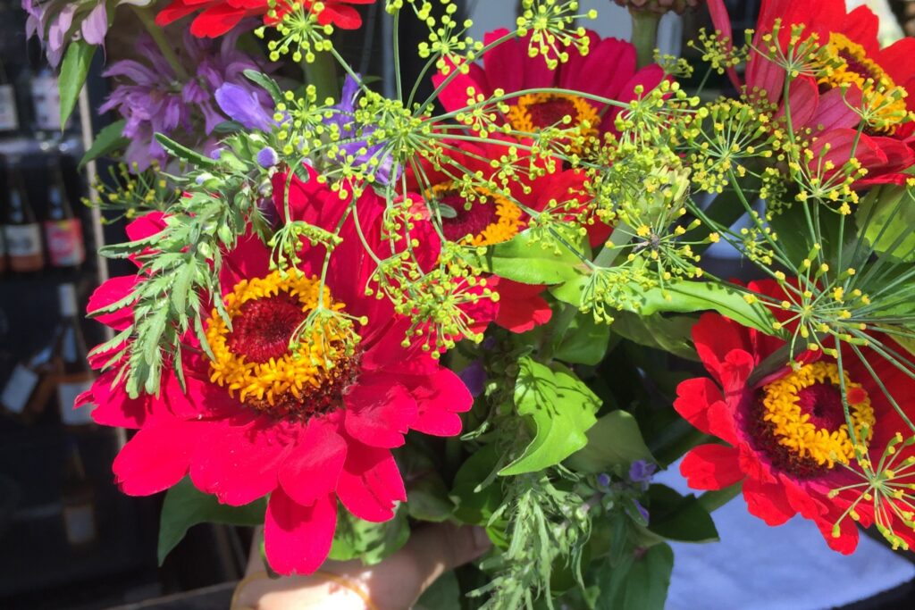 E8B0A5DC-A766-4BFA-B632-CA6C79607D75 bouquet
